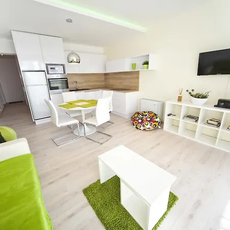 Nagyhegyi Apartman * Balatonfured