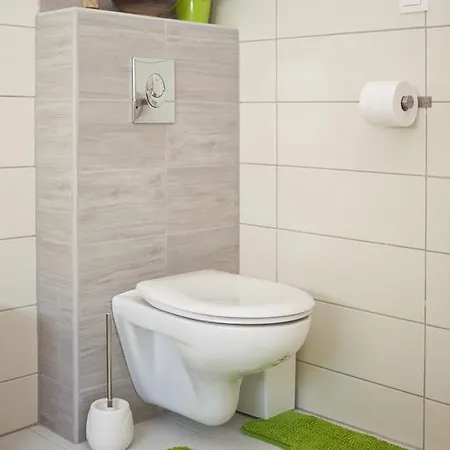 Apartment Nagyhegyi Apartman